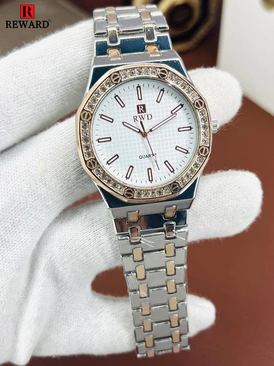 High Quality Stainless Steel Watch For Men's With Stone Embossed
