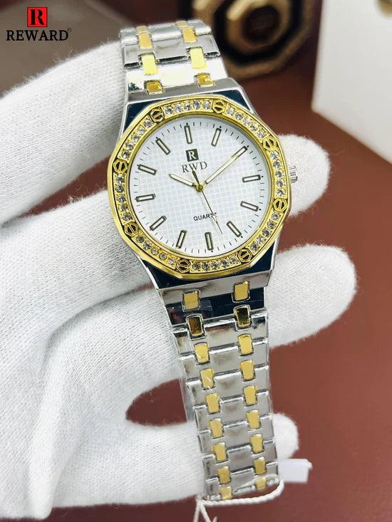 High Quality Stainless Steel Watch For Men's With Stone Embossed